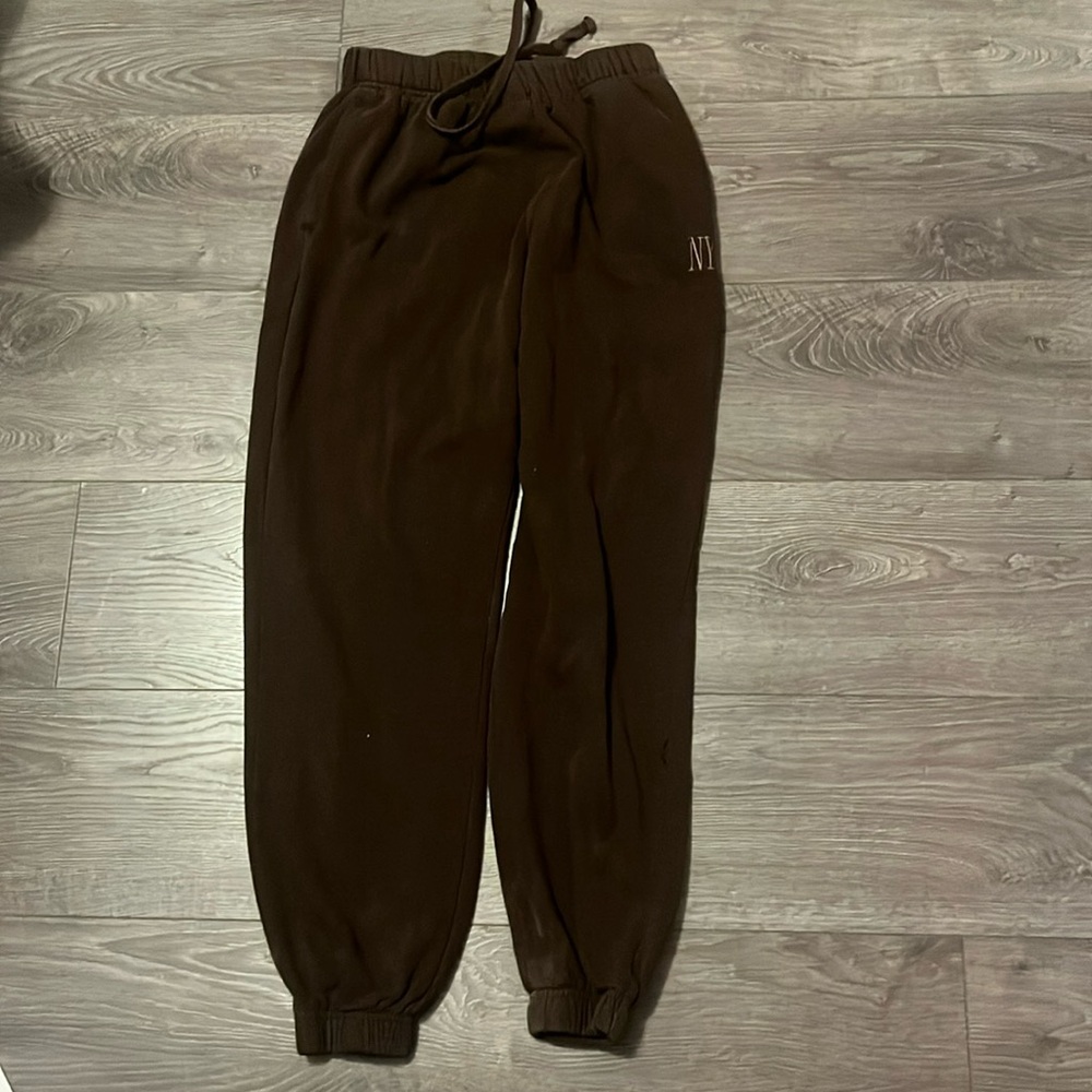 ☀️garage sweat pants in a gorgeous extra small